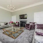 Ballywilliam House Kinsale,sleeps 32 Guests, 8 Mins To Town, 14 Night Minimum Nyaraló *
