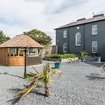 Nyaraló Ballywilliam House Kinsale,sleeps 32 Guests, 8 Mins To Town, 14 Night Minimum Kinsale