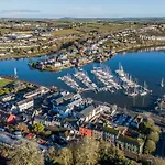Ballywilliam House Kinsale,sleeps 32 Guests, 8 Mins To Town, 14 Night Minimum * Kinsale