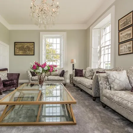 度假居 Ballywilliam House Kinsale,sleeps 32 Guests, 6 Bathrooms , 8 Minutes Drive To Town