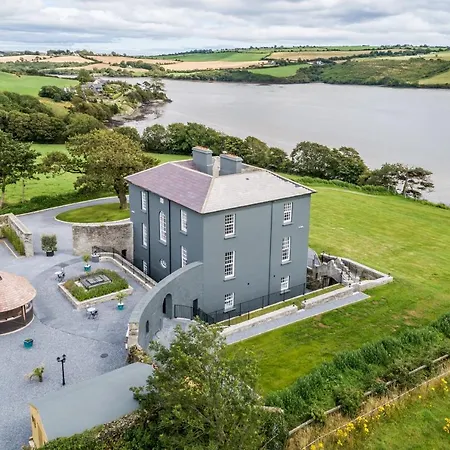 Ballywilliam House Kinsale,sleeps 32 Guests, 6 Bathrooms , 8 Minutes Drive To Town