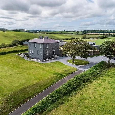 Ballywilliam House Kinsale,sleeps 32 Guests, 8 Mins To Town Hosted By Exquisite Homes Ferienhaus