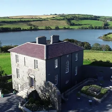 Ballywilliam House Kinsale,sleeps 32 Guests, 6 Bathrooms , 8 Minutes Drive To Town 度假居 金塞尔