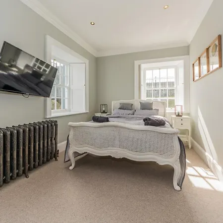 Ballywilliam House Kinsale,sleeps 32 Guests, 8 Mins To Town Hosted By Exquisite Homes *