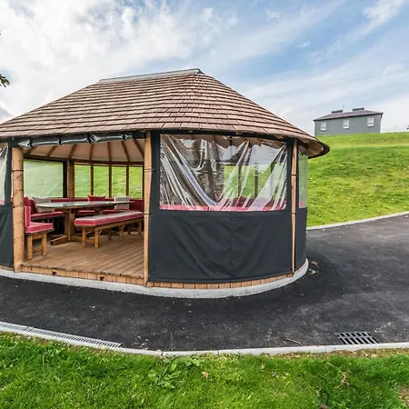 Ballywilliam House Kinsale,sleeps 32 Guests, 6 Bathrooms , 8 Minutes Drive To Town *