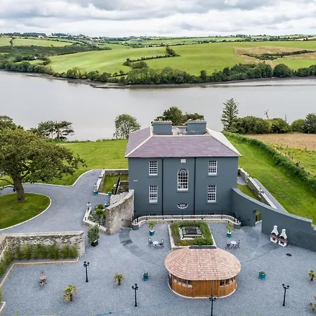 Ballywilliam House Kinsale,sleeps 32 Guests, 6 Bathrooms , 8 Minutes Drive To Town 度假居 *