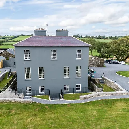 Ballywilliam House Kinsale,sleeps 32 Guests, 6 Bathrooms , 8 Minutes Drive To Town