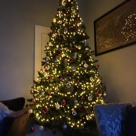 Ballywilliam House Kinsale,sleeps 32 Guests, 8 Mins To Town Hosted By Exquisite Homes كينسالي