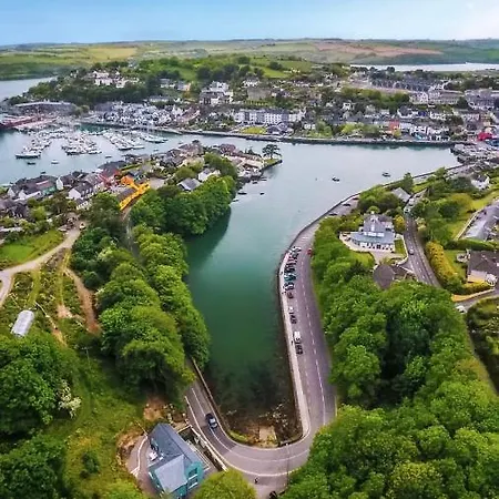 Ballywilliam House Kinsale,sleeps 32 Guests, 6 Bathrooms , 8 Minutes Drive To Town *