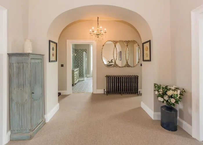 Ballywilliam House Kinsale,sleeps 32 Guests, 8 Mins To Town, 14 Night Minimum *