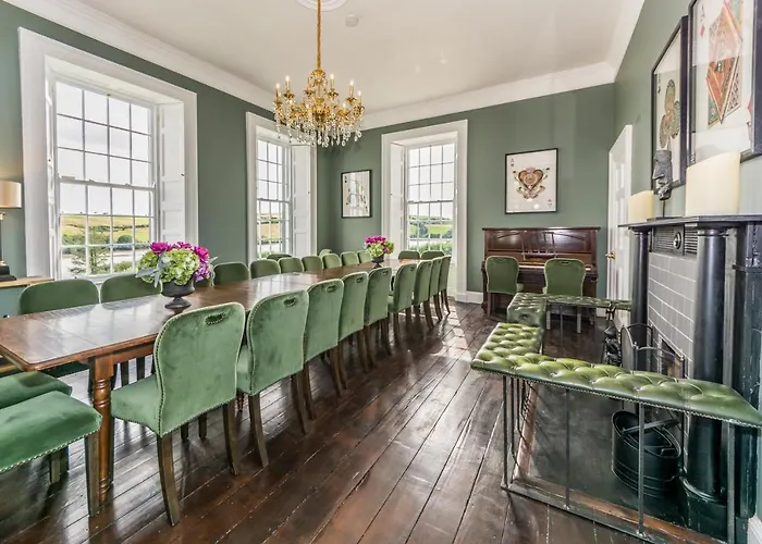 Ballywilliam House Kinsale,sleeps 32 Guests, 8 Mins To Town, 14 Night Minimum Κινσέιλ