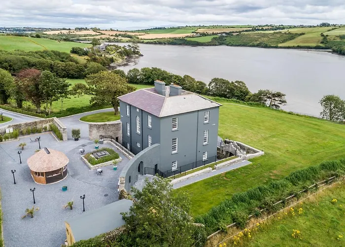 Ballywilliam House Kinsale,sleeps 32 Guests, 8 Mins To Town, 14 Night Minimum