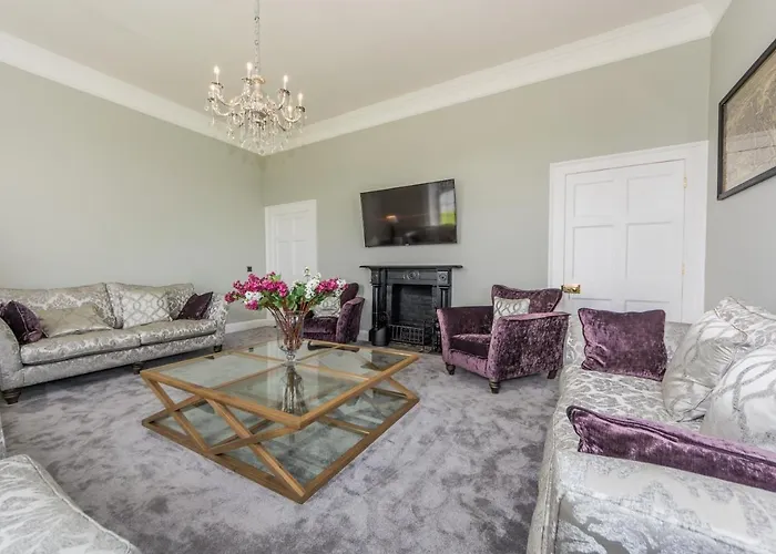 Ballywilliam House Kinsale,sleeps 32 Guests, 8 Mins To Town, 14 Night Minimum Σπίτι διακοπών *