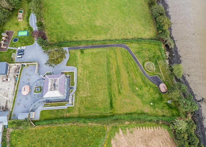 Ballywilliam House Kinsale,sleeps 32 Guests, 8 Mins To Town, 14 Night Minimum Kinsale