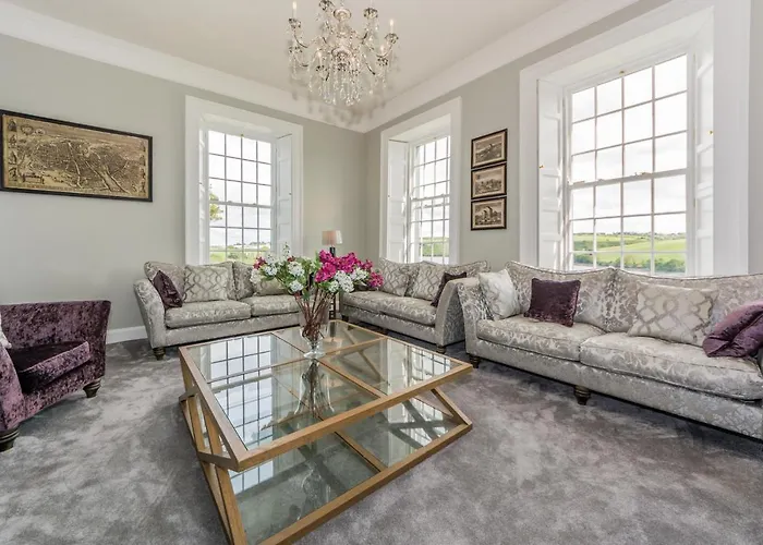 Ballywilliam House Kinsale,sleeps 32 Guests, 8 Mins To Town, 14 Night Minimum Dom wakacyjny Kinsale