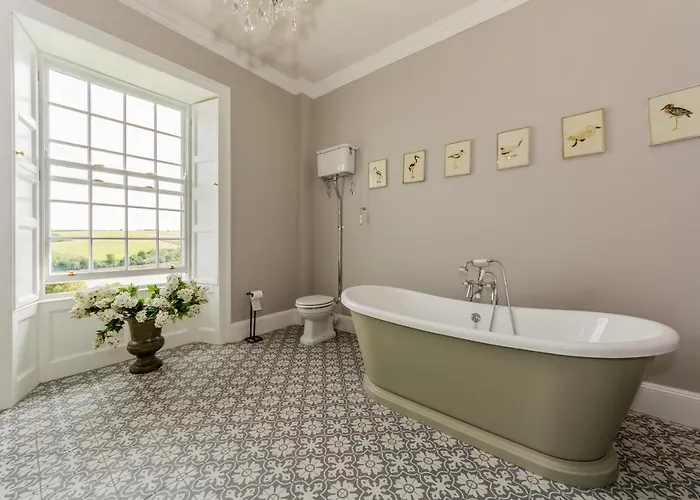 Ballywilliam House Kinsale,sleeps 32 Guests, 8 Mins To Town, 14 Night Minimum Σπίτι διακοπών *