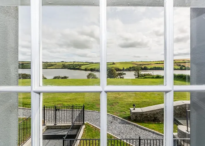 Ballywilliam House Kinsale,sleeps 32 Guests, 8 Mins To Town, 14 Night Minimum * Κινσέιλ