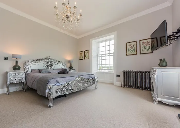 Ballywilliam House Kinsale,sleeps 32 Guests, 8 Mins To Town, 14 Night Minimum *