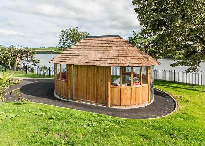 Ballywilliam House Kinsale,sleeps 32 Guests, 8 Mins To Town, 14 Night Minimum * Κινσέιλ