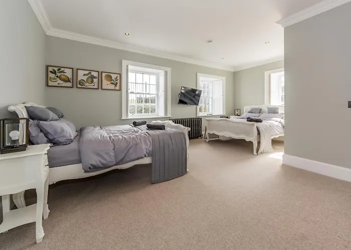 Ballywilliam House Kinsale,sleeps 32 Guests, 8 Mins To Town, 14 Night Minimum Dom wakacyjny
