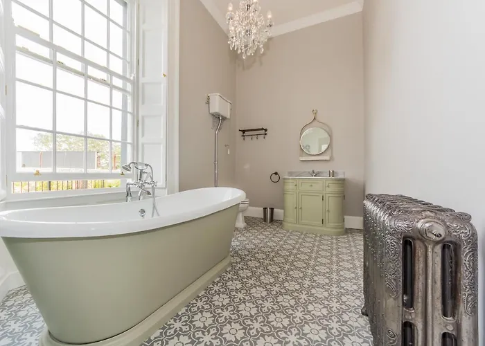 펜션 Ballywilliam House Kinsale,sleeps 32 Guests, 8 Mins To Town Hosted By Exquisite Homes *