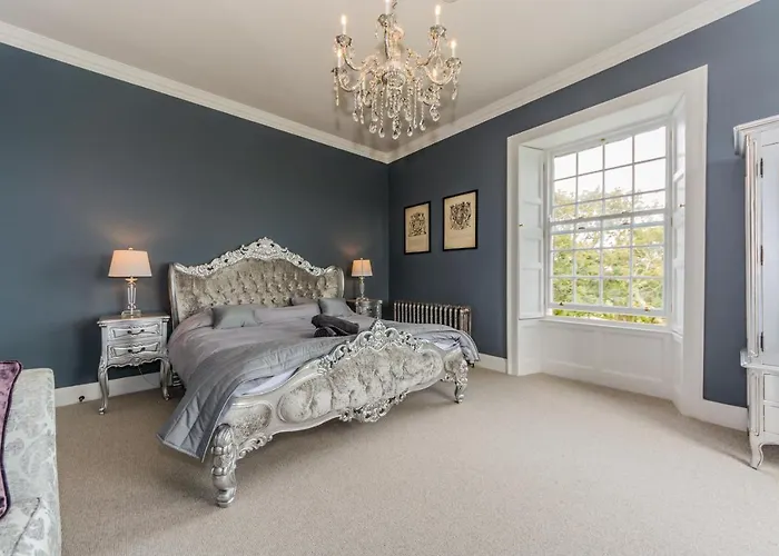 Ballywilliam House Kinsale,sleeps 32 Guests, 8 Mins To Town, 14 Night Minimum Kinsale