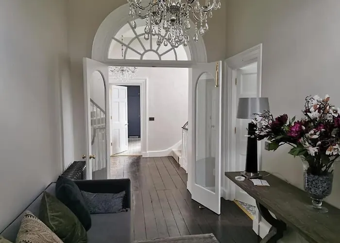 Ballywilliam House Kinsale,sleeps 32 Guests, 8 Mins To Town, 14 Night Minimum * Κινσέιλ