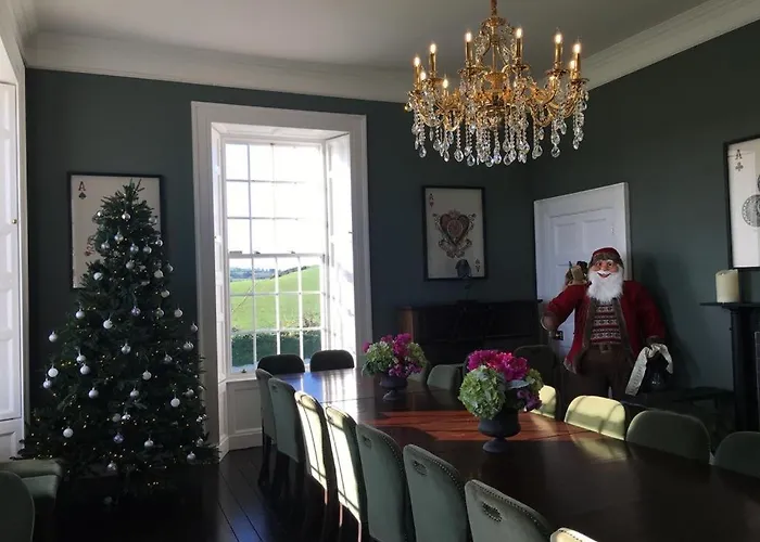 Σπίτι διακοπών Ballywilliam House Kinsale,sleeps 32 Guests, 8 Mins To Town, 14 Night Minimum Κινσέιλ